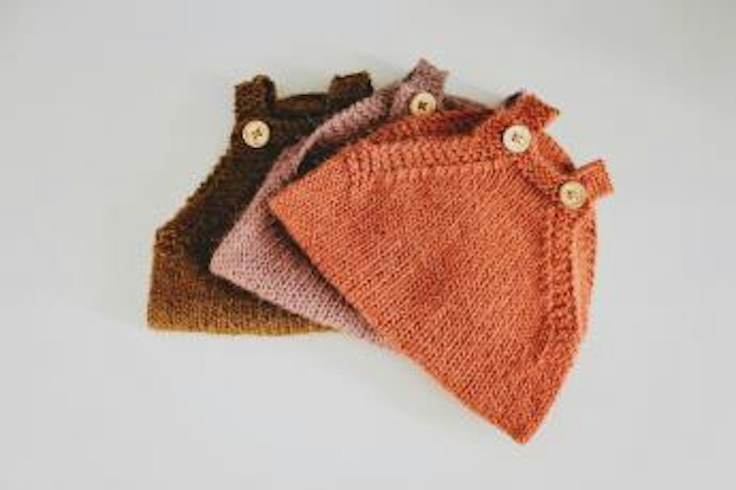 orig knitted baby clothesunsplash