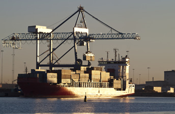 std unloading container ship