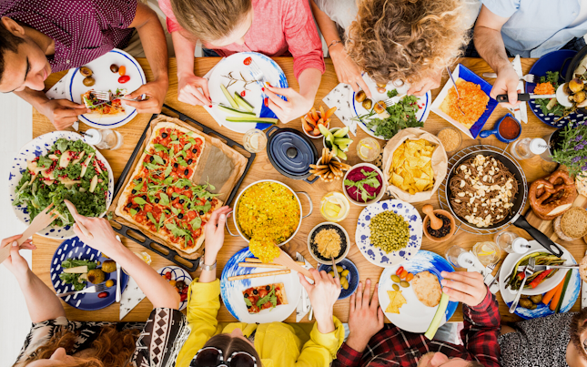 Bovenaanzicht van eettafel