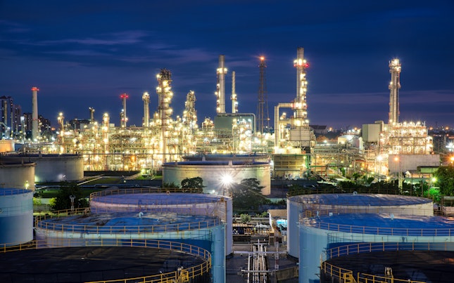 Usine de raffinage de pétrole et de gaz