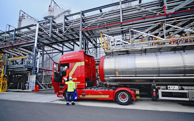 全天候型タイヤ