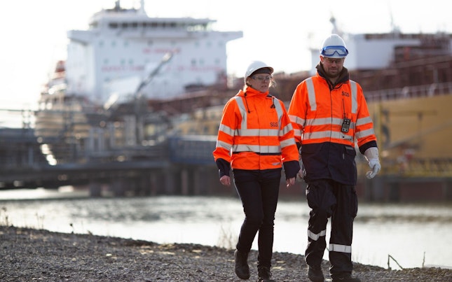 Lady wearing down jacket