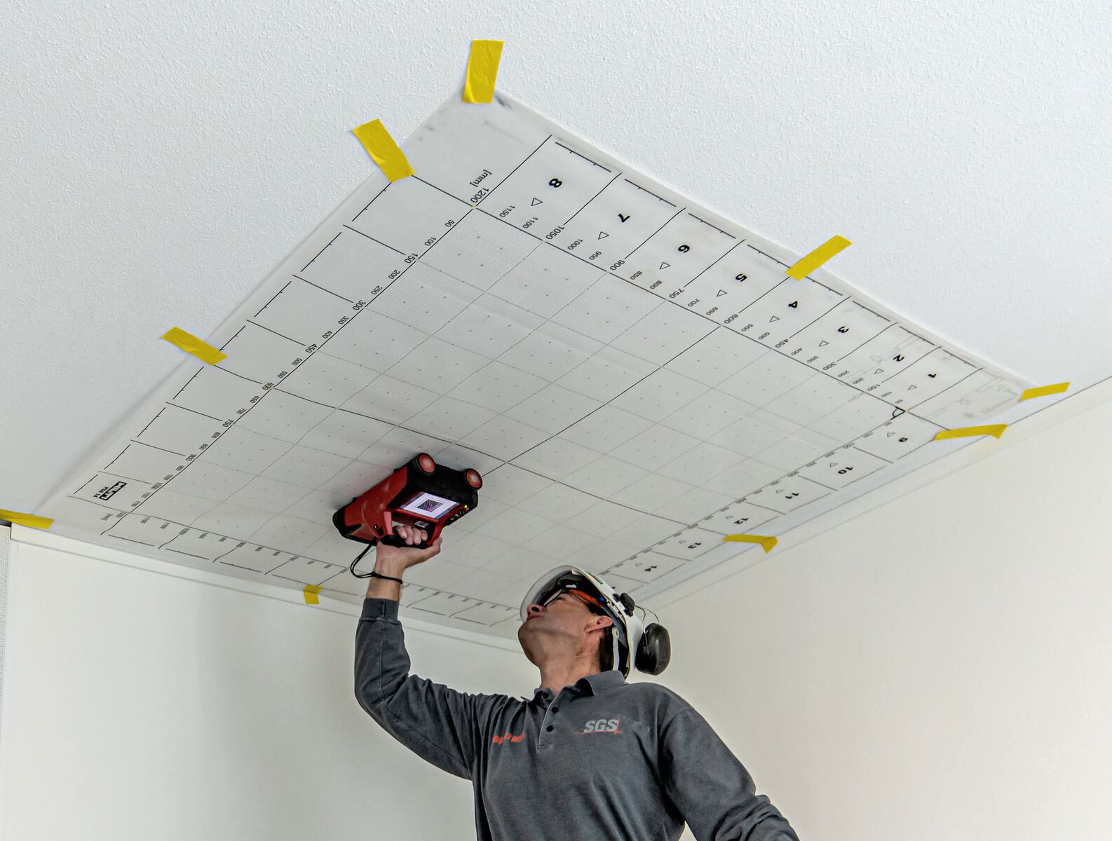 Mulher vestida com casaco