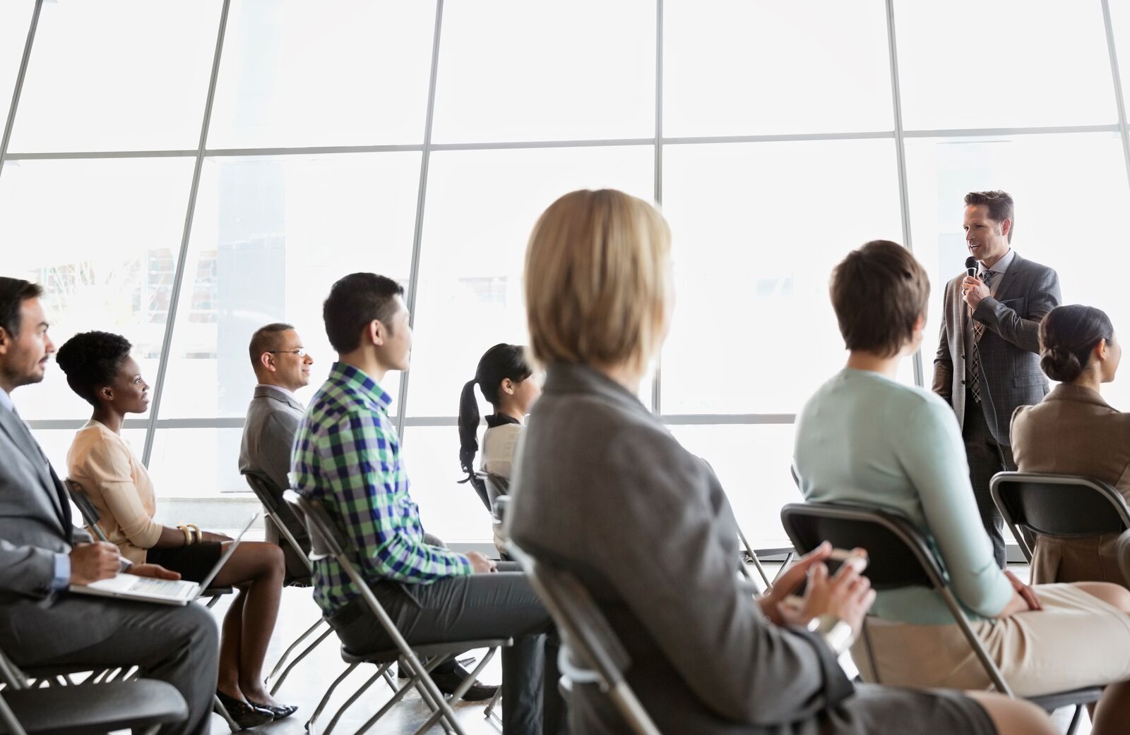 Training Conference Held for Business Partners