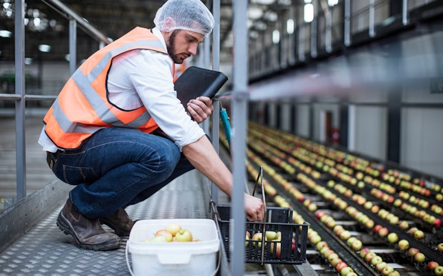 Ansicht eines Esstischs von oben